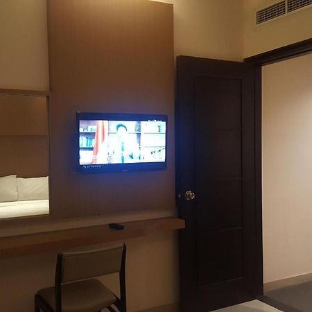 Kharisma Hotel Madiun Dış mekan fotoğraf