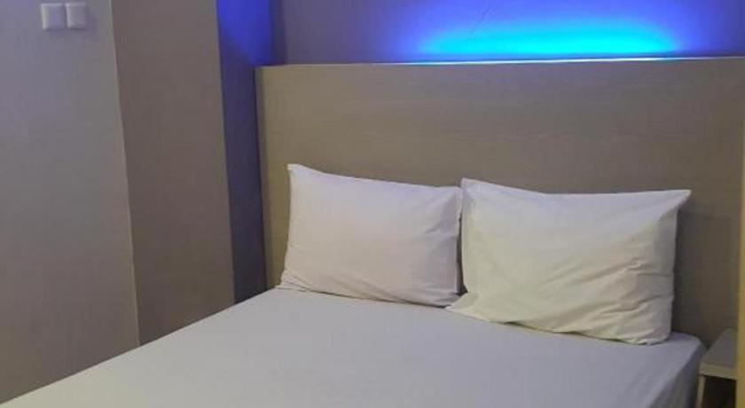 Kharisma Hotel Madiun Dış mekan fotoğraf