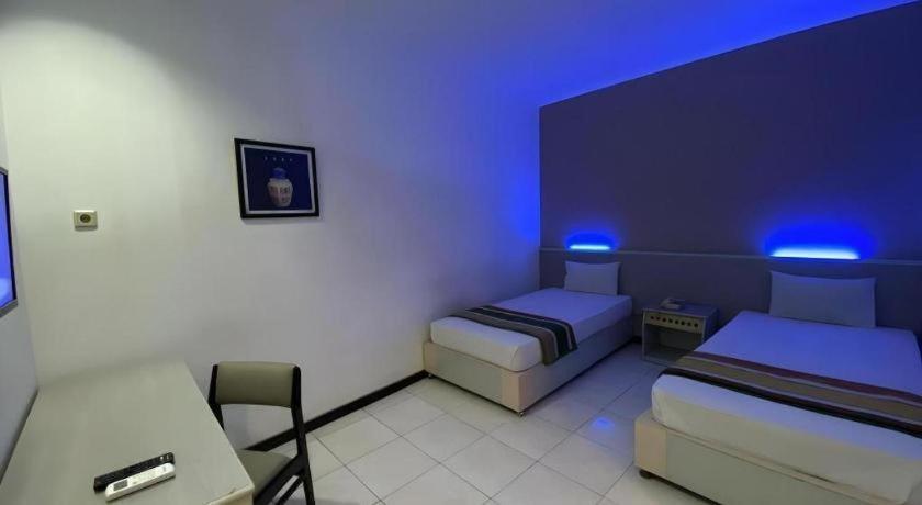 Kharisma Hotel Madiun Dış mekan fotoğraf