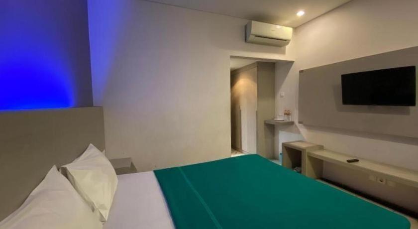 Kharisma Hotel Madiun Dış mekan fotoğraf
